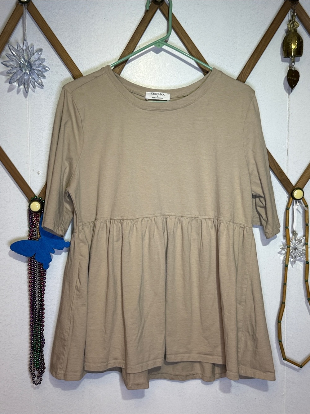 Zenana Outfitters Taupe Peplum Top